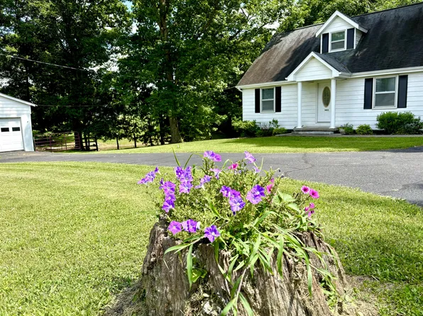 1405 Webb Ridge Rd, Russell Springs, KY 42642