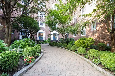 Rented by Rhona Realty