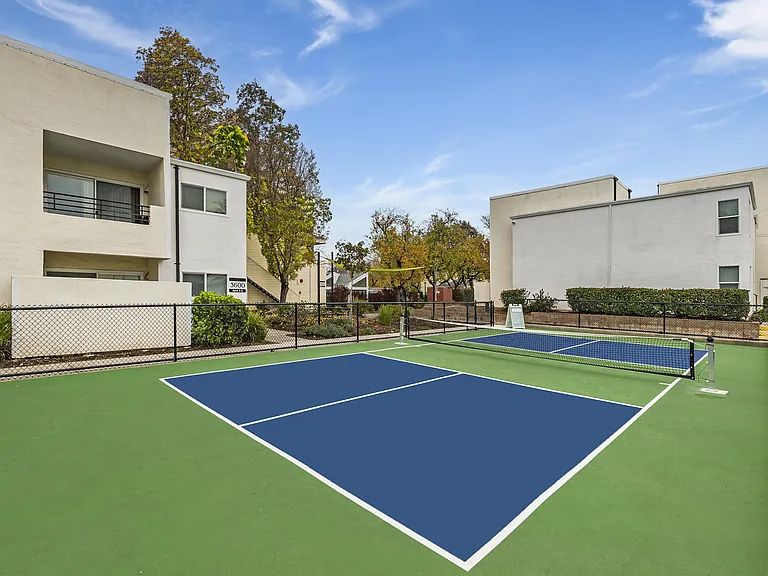 Kensington Park Apartments — Photo 62