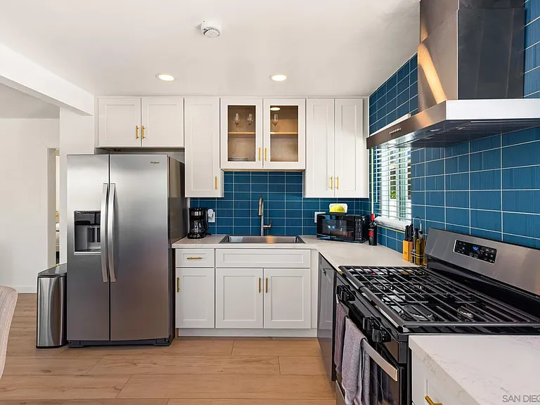 3060 Polk Ave — Photo 18