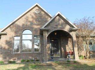 718 N Crest Dr, Fayetteville, AR 72701