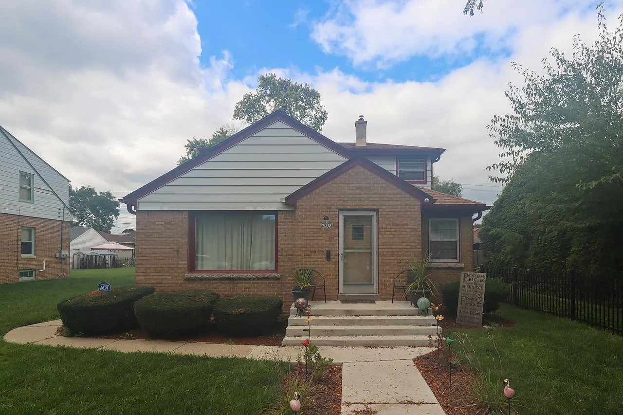 4215 North 63rd STREET photo 1