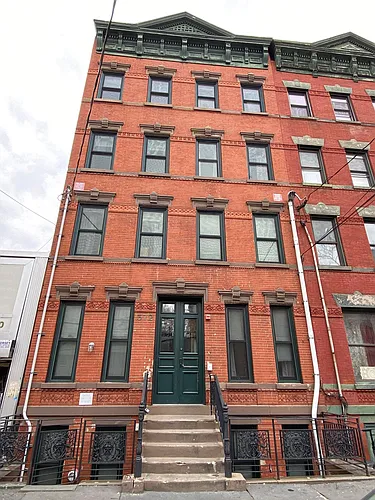 572 Jersey Ave #1R Photo 1