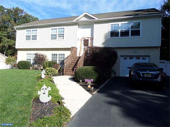 2nd image of 360 Cedarwood Dr