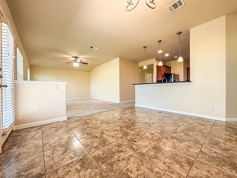 923 Avery Pkwy #2 — Photo 11