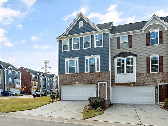 3 story, end unit with 2 car-garage