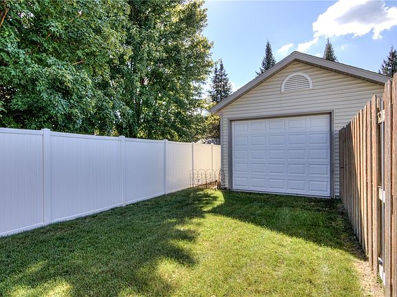 3rd image of 3711 Sundet Road