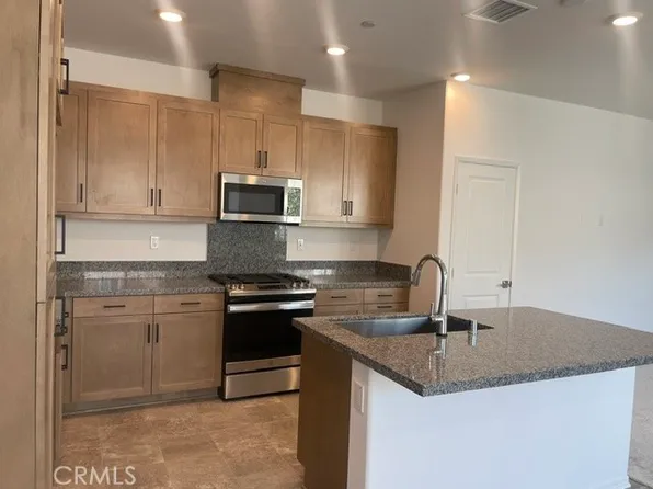 15907 Stresa Ln #1, Fontana, CA 92336