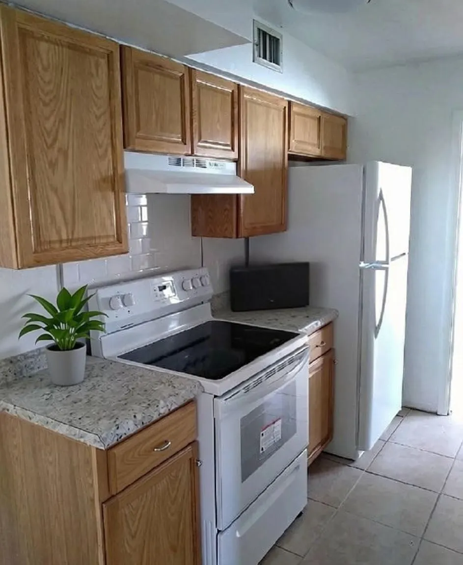 1001 Bay Breeze Terrace - 1 — Photo 2