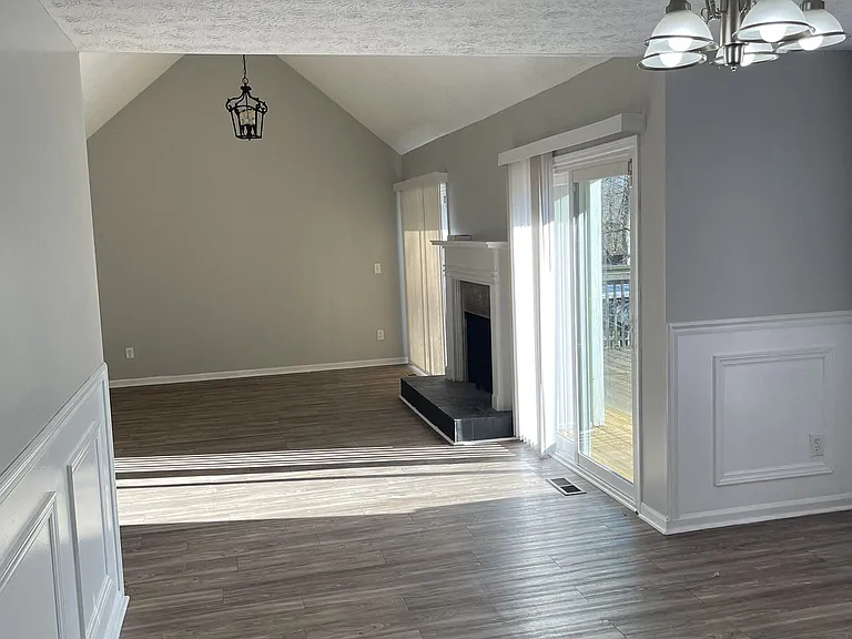 6855 Oakland Dr — Photo 12