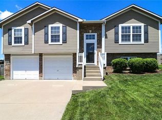 7202 Rymeg St, Belton, MO 64012