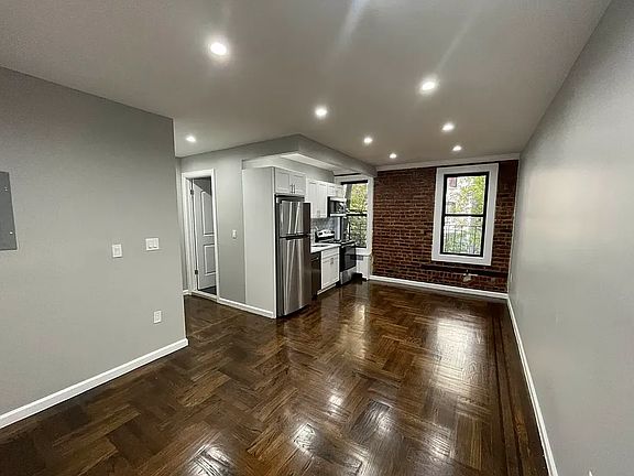 2nd image of 1011 Carroll Pl APT 5C