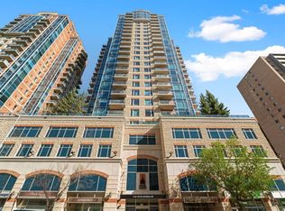 910 S 5th Ave SW #802, Calgary, AB T2P 0C3