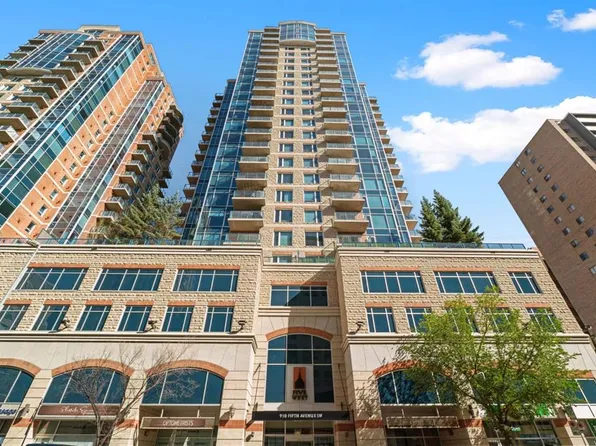 910 S 5th Ave SW #802, Calgary, AB T2P 0C3