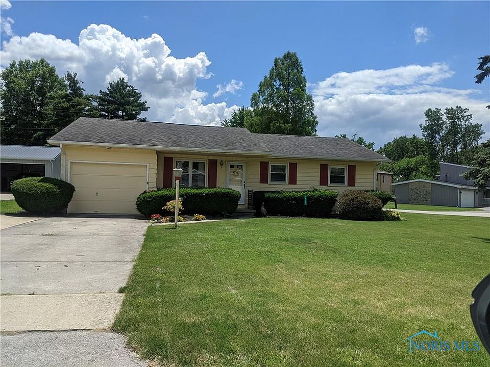 1st image of 1425 Laurel Dr