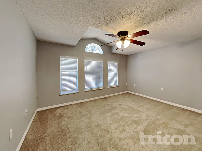12945 Bridleford Dr — Photo 12