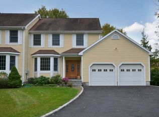42 Riverbank Ct, New Canaan, CT 06840