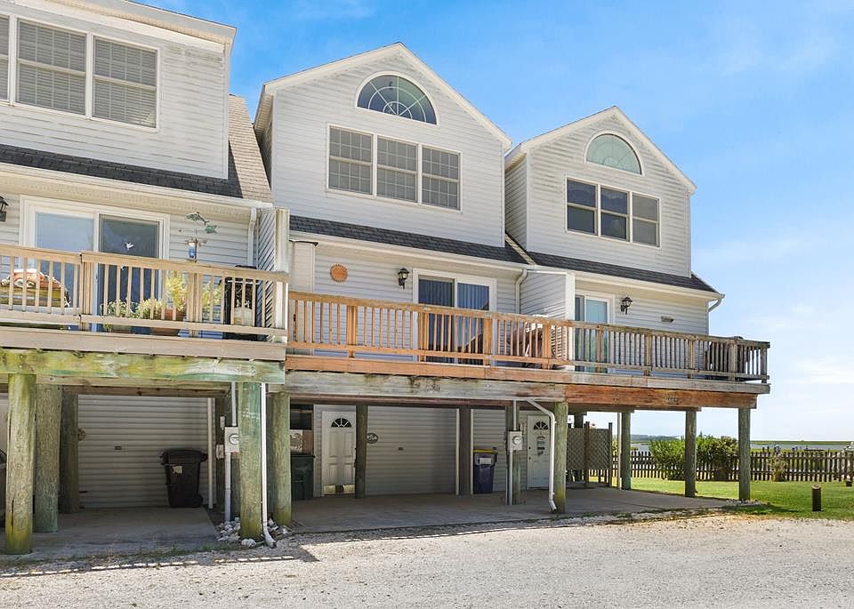 1st image of 7220 Fiddler Bay Ln