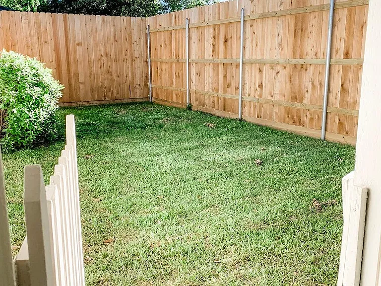 460 Beverly Garden Dr — Photo 6