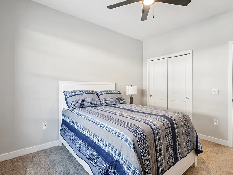 Berkshire Apartments — Photo 64
