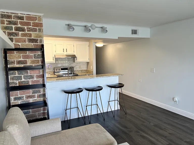 163 Cypress Point Dr #163 — Photo 4