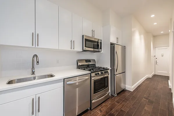 Rented by Thor Equities | media 2