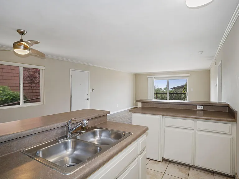2 bed/2 bath