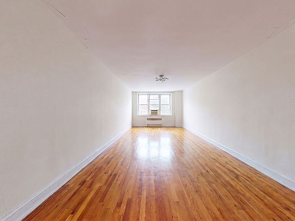 2nd image of 1200 Gravesend Neck Rd APT 3L