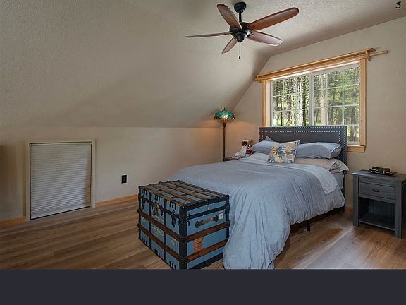 3rd image of 242 Bear Canyon Rd