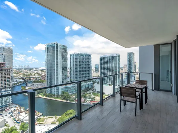 68 SE 6th St #2410, Miami, FL 33130