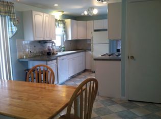 80 Kent St, Cumberland, RI 02864