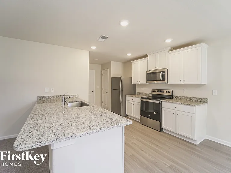 5220 Wolfridge Ave — Photo 5