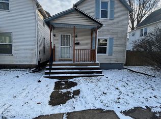 564 W Hopocan Ave, Barberton, OH 44203