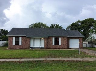 1037 Kenmore St, Deltona, FL 32725