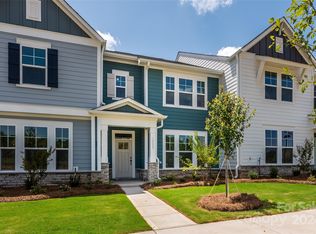 10037 Mamillion Dr, Huntersville, NC 28078