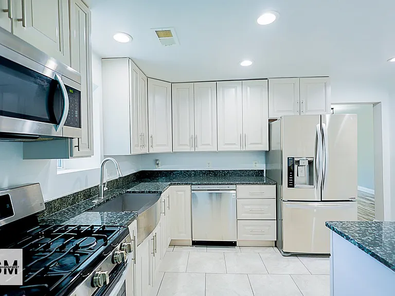 9615 51st Pl — Photo 19
