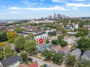 1325 W 59th St, Cleveland, OH 44102