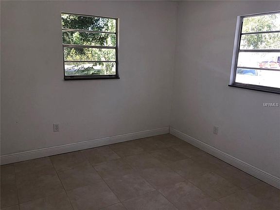 5th image of 12322 Lamontier Dr