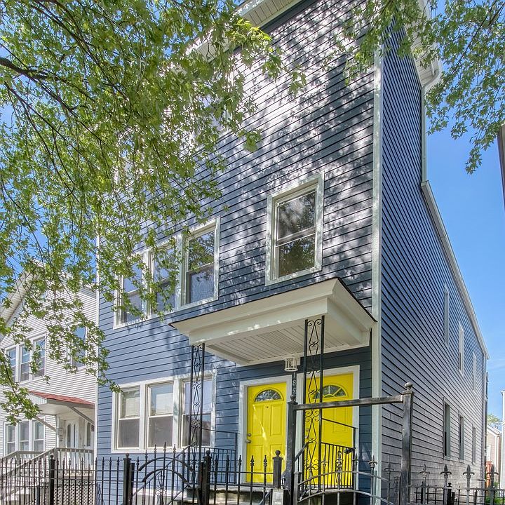 1st image of 1850 N Washtenaw Ave #2