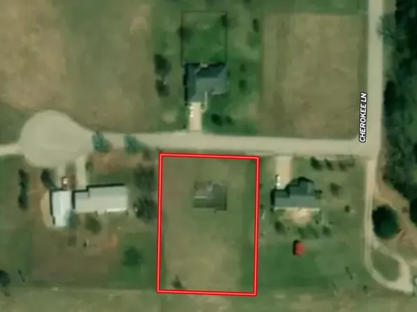 000 Cherokee Circle, Houston, MO 65483