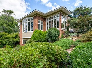 3075 Hyde Park Pl, Keswick, VA 22947