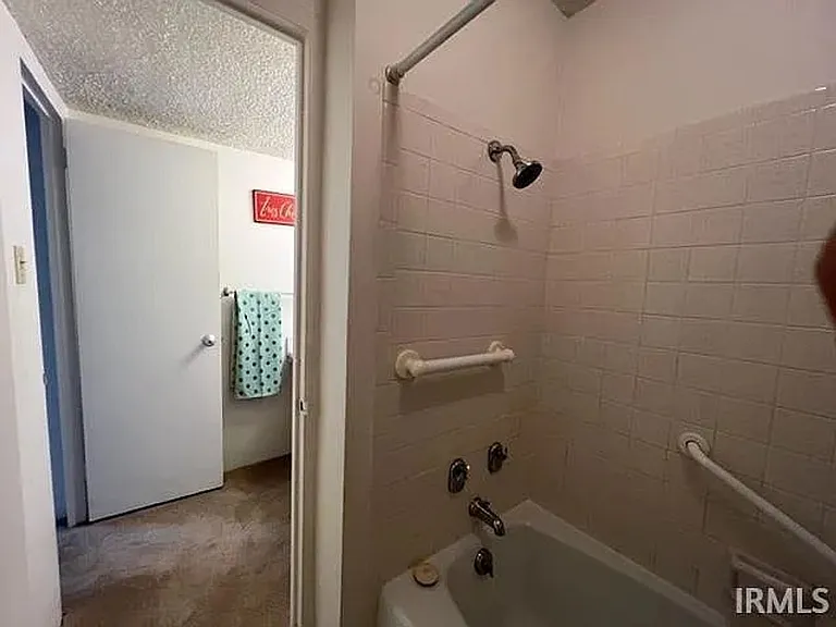 1100 Erie Ave #605 — Photo 4