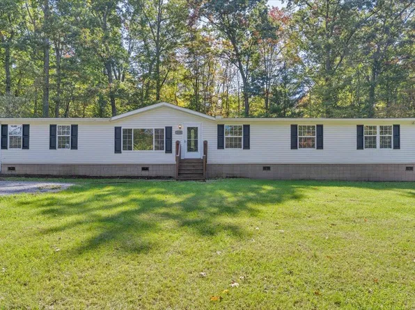 3050 Chase Ct, Salem, VA 24153