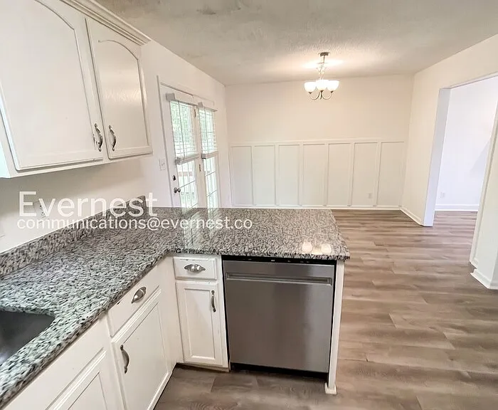 2503 Elkmont Dr — Photo 6