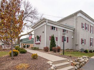 106 Oak Hill Ct, Watertown, WI 53094