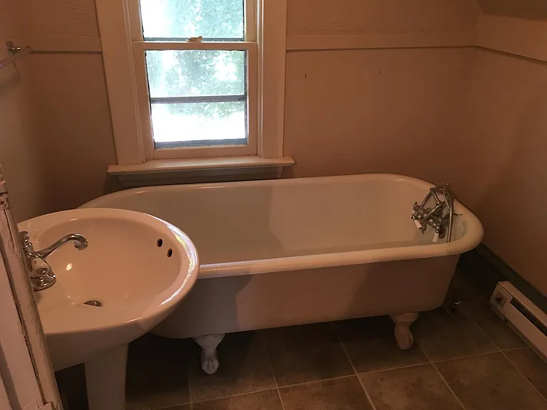 1401 N Lindeke St — Photo 5