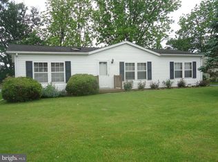 14 Ray Dr, Denver, PA 17517