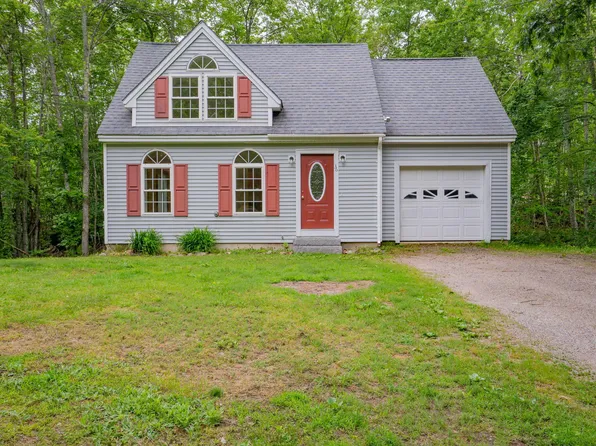 40 North Village Road, York, ME 03902