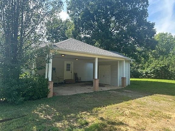 2nd image of 121 Kendrick Brown Ln