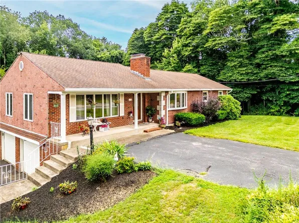 136 Jenckes Hill Rd, Lincoln, RI 02865